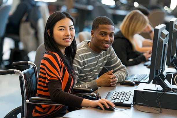 Điều cần biết về Du học Canada khối ngành STEM